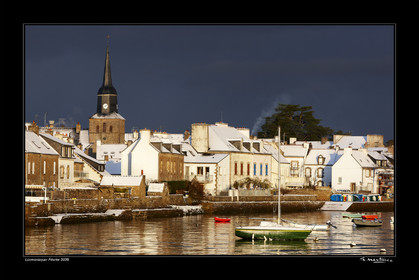 Photo disponible en tirage photo Fine Art,tirage original limités à 30 exemplaires.Chaque tirage est numéroté avec certificat d’authenticité signé.Pour choisir le format et support merci d'utiliser le caddie à coté de la photo.Formats disponibles : Tirage sur papier ( tirage seul) :  30x45 cm   40x60 cm  60x90 cm. Vous pouvez choisir le tirage avec un fond blanc ou noir , à votre convenance. Tirage sur papier contrecollé sur Dibond ( pas de bord blanc ou noir autour de l'image), avec système d'attache au dos:  30x45 cm   40x60 cm  50x75 cm  80x120cm.Tirage sur toile ( Canvas) monté sur chassis bois (pas de bord blanc ou noir autour de l'image), avec système d'attache au dos :  50x75 cm  80x120cm.Expédition ( Dans le monde entier): Colissimo (assurance) avec signature à réception. 48h pour la France métropolitaine.Il est possible de récupérer les tirages à La Galerie du Golfe (sans frais d'expèdition).Conditionnement tirages seuls: tube cylindrique renforcé + boite.