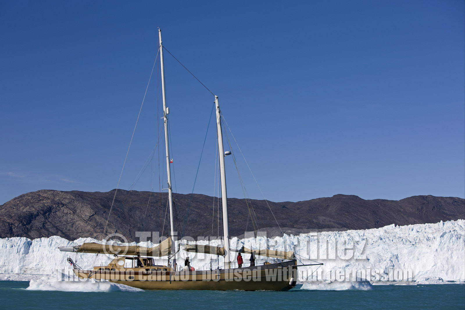 Schooner LA LOUISE sailing on west coast of Greenland.