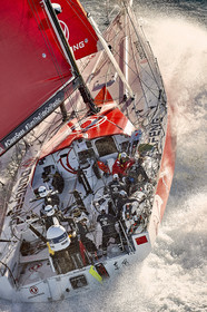THM-17_107698_VOR-LISBON-LEG2start