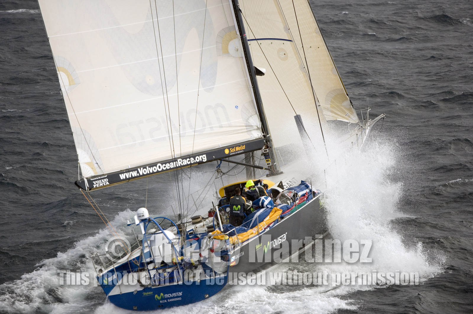 VOLVO OCEAN RACE START - VIGO-SPAIN- 12NOV 2005