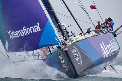 THM-17_064312_team AkzoNobel