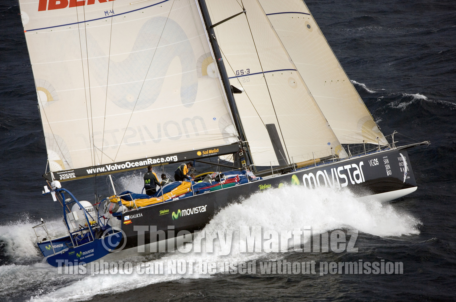 VOLVO OCEAN RACE START - VIGO-SPAIN- 12NOV 2005