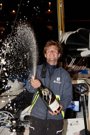 22_35131   © Thierry Martinez.ST NAZAIRE, FRANCE.07 Sept 2022.53éme édition de la Solitaire du Figaro.Arrivée de la 3éme étape , Royan    St Nazaire.Tom Laperche (Région Bretagne-CMB Performance) vainqueur de l’étape et de l’édition de la Solitaire du Figaro 2022.