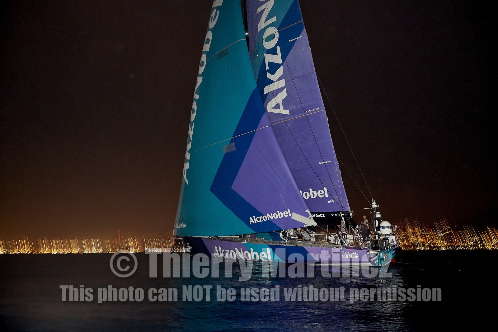 THM-21_14327_AkzoNobel Ocean Racing