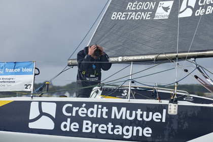 22_34969   © Thierry Martinez.ST NAZAIRE, FRANCE.07 Sept 2022.53éme édition de la Solitaire du Figaro.Arrivée de la 3éme étape , Ronan    St Nazaire.Tom Laperche (Région Bretagne-CMB Performance) vainqueur de l’étape et de l’édition de la Solitaire du Figaro 2022.