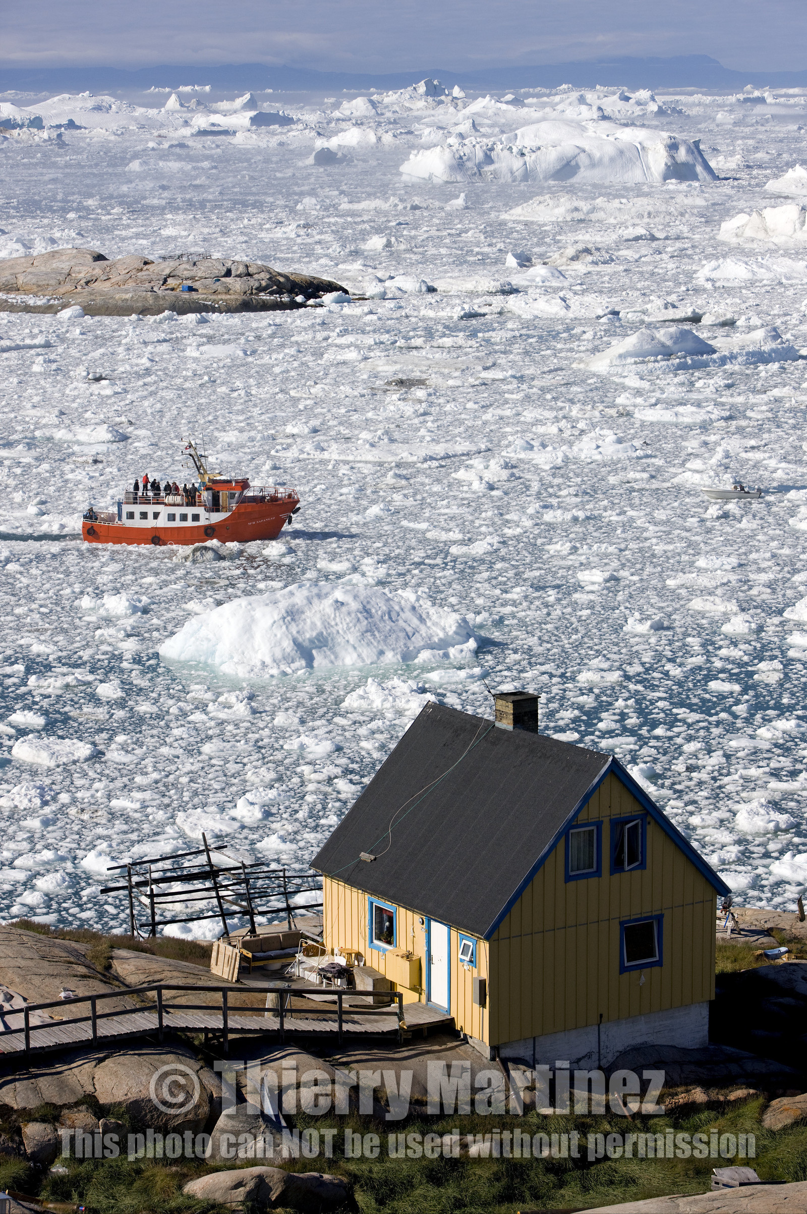 Schooner LA LOUISE sailing on west coast of Greenland.