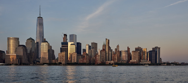 16_16935-NY at sunset