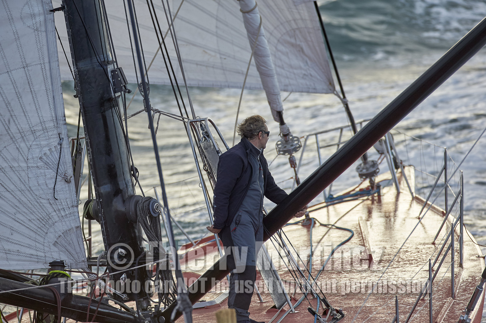 Départ de Jeff Pellet (FRA) sur son bateau COME IN VENDEE POUR UN TOUR DU MONDE;