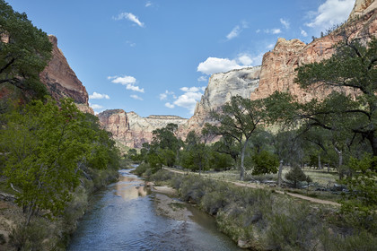 THM-18_052839-ZION Canyon