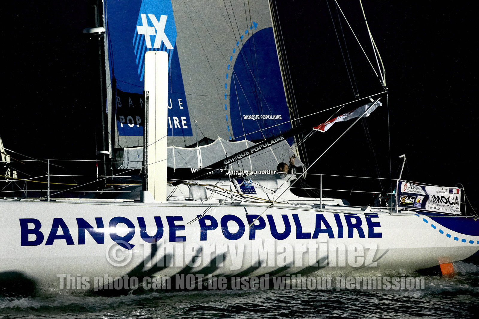 2012 13 VENDEE GLOBE. Armel Le Cleac'h (FRA) BANQUE POPULAIRE 2nd .