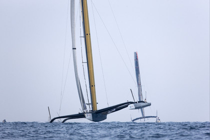 33rd  AMERICA'S CUP Valencia Spain, February 2010 - Defender:  ALINGHI (ALINGHI 5) vs Challenger : BMW Oracle Racing (USA 17)