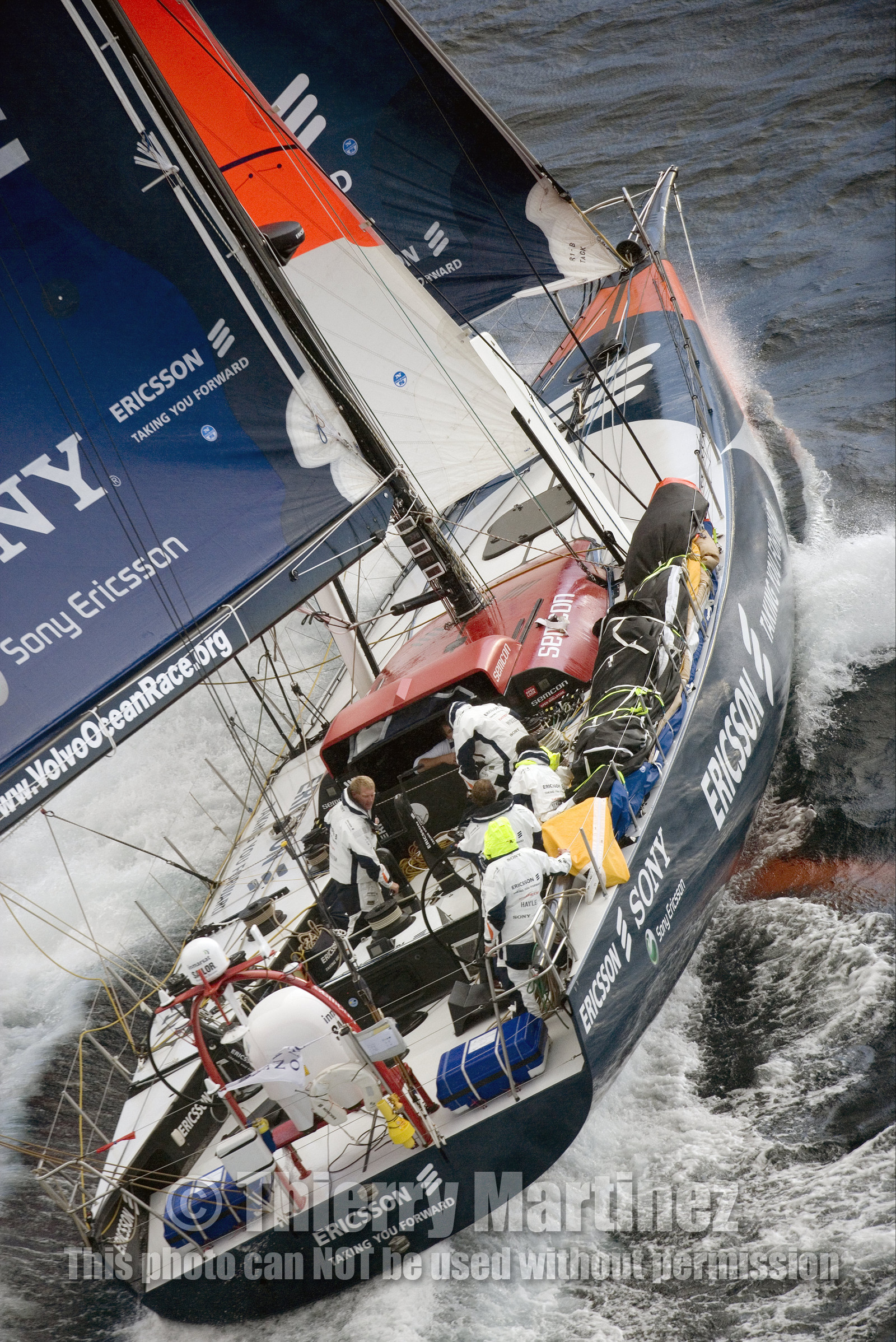 VOLVO OCEAN RACE START - VIGO-SPAIN- 12NOV 2005