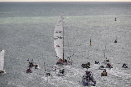 Départ de Jeff Pellet (FRA) sur son bateau COME IN VENDEE POUR UN TOUR DU MONDE;