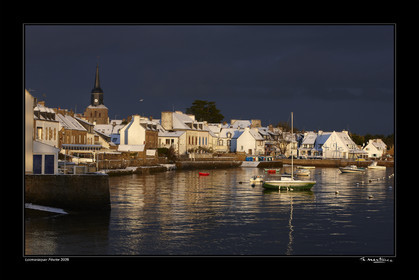 Photo disponible en tirage photo Fine Art,tirage original limités à 30 exemplaires.Chaque tirage est numéroté avec certificat d’authenticité signé.Pour choisir le format et support merci d'utiliser le caddie à coté de la photo.Formats disponibles : Tirage sur papier ( tirage seul) :  30x45 cm   40x60 cm  60x90 cm. Vous pouvez choisir le tirage avec un fond blanc ou noir , à votre convenance. Tirage sur papier contrecollé sur Dibond ( pas de bord blanc ou noir autour de l'image), avec système d'attache au dos:  30x45 cm   40x60 cm  50x75 cm  80x120cm.Tirage sur toile ( Canvas) monté sur chassis bois (pas de bord blanc ou noir autour de l'image), avec système d'attache au dos :  50x75 cm  80x120cm.Expédition ( Dans le monde entier): Colissimo (assurance) avec signature à réception. 48h pour la France métropolitaine.Il est possible de récupérer les tirages à La Galerie du Golfe (sans frais d'expèdition).Conditionnement tirages seuls: tube cylindrique renforcé + boite.