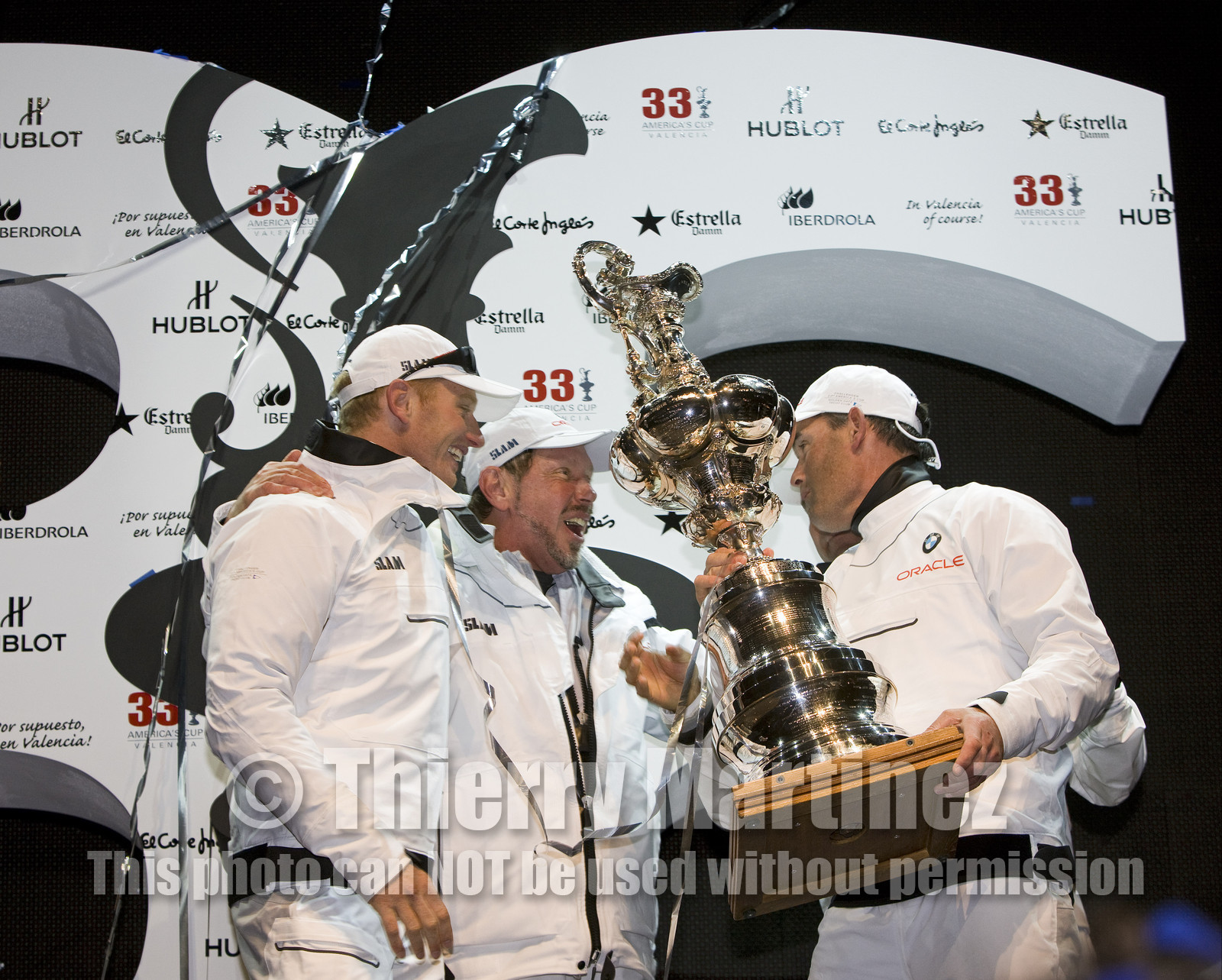 33rd  AMERICA'S CUP Valencia Spain, February 2010 - Defender:  ALINGHI (ALINGHI 5) vs Challenger : BMW Oracle Racing (USA 17)