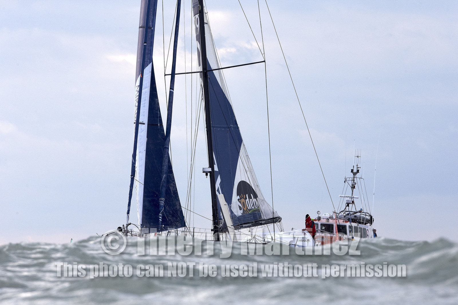 13_02441 2012 13 VENDEE GLOBE. Arrival in Les sables d'Olonne (F