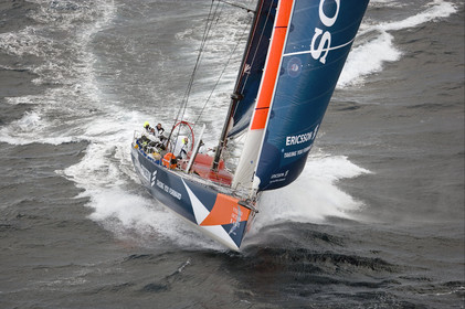 VOLVO OCEAN RACE START - VIGO-SPAIN- 12NOV 2005