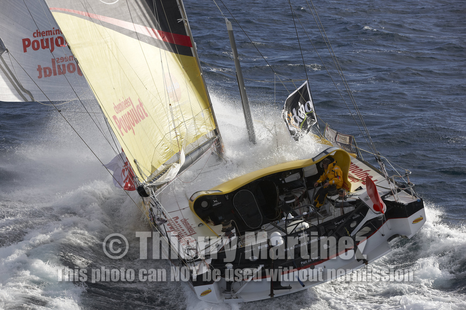 12_20362 CHEMINEES POUJOULAT ( IMOCA 60') , Skipper Bernard Stamm (SUI)