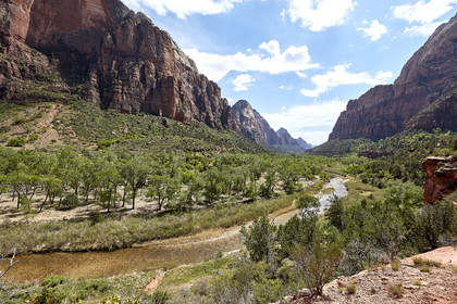 THM-18_052635-ZION Canyon