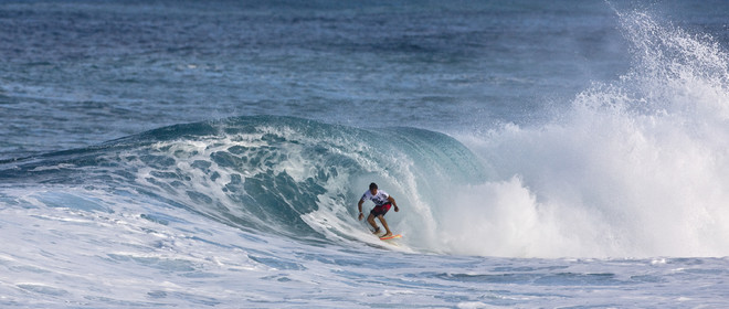 2011 VOLCOM PIPE PRO  ( Surf contest) at Banzai Pipeline Beach, North Shore - Oahu - Hawaii.