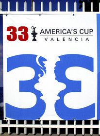 33rd  AMERICA'S CUP Valencia Spain, February 2010 - Defender:  ALINGHI (ALINGHI 5) vs Challenger : BMW Oracle Racing (USA 17)