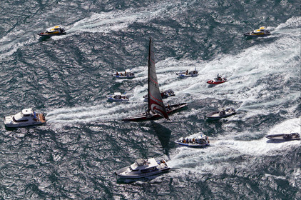 03_0967D © Th.Martinez . Auckland   New Zealand. 18th February 2003 America's Cup 2003, Day 3 Alinghi(SUI64) vs Team New Zealand(NZL82) Boat fleet folowing Alinghi team after thier victory on race 3
