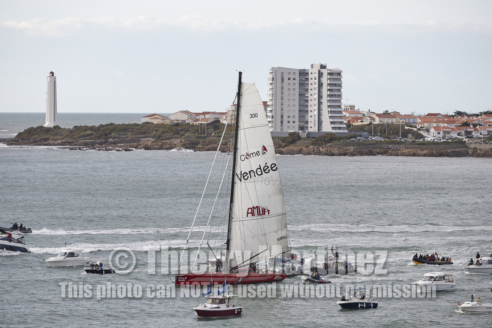 Départ de Jeff Pellet (FRA) sur son bateau COME IN VENDEE POUR UN TOUR DU MONDE;