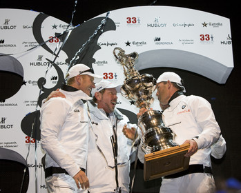 33rd  AMERICA'S CUP Valencia Spain, February 2010 - Defender:  ALINGHI (ALINGHI 5) vs Challenger : BMW Oracle Racing (USA 17)