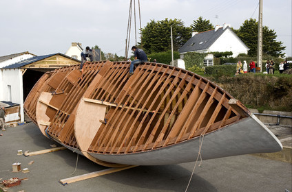 Thierry Dubois new boat under construction.15 Oct 2006