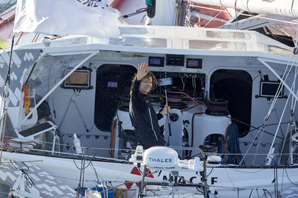THM-20_21809_VendeeGlobeStart