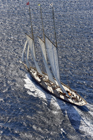 THM-21_23215_VOILES ST TROPEZ DAY 2 HELI