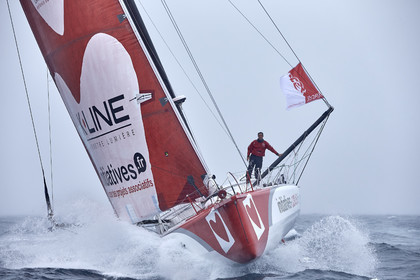16_40318  ©Th.Martinez Sea&Co.  ILE DE GROIX - - FRANCE. 3 Août 2016. .Tanguy De Lamotte (FRA), a bord de l'IMOCA Initiatives-Coeur au large de l'Ile de Groix (FRA) en préparation du Vendée Globe 2016-17.