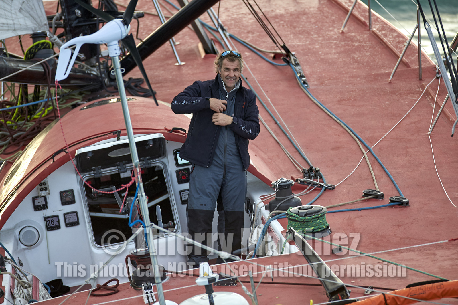 Départ de Jeff Pellet (FRA) sur son bateau COME IN VENDEE POUR UN TOUR DU MONDE;