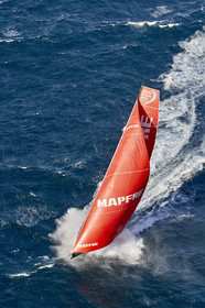 THM-17_106615_VOR-LISBON-LEG2start