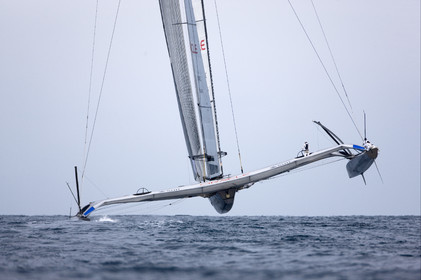 33rd  AMERICA'S CUP Valencia Spain, February 2010 - Defender:  ALINGHI (ALINGHI 5) vs Challenger : BMW Oracle Racing (USA 17)