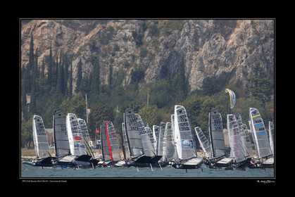 Photo disponible en tirage photo Fine Art,tirage original limités à 30 exemplaires.Chaque tirage est numéroté avec certificat d’authenticité signé.Pour choisir le format et support merci d'utiliser le caddie à coté de la photo.Formats disponibles : Tirage sur papier ( tirage seul) :  30x45 cm   40x60 cm  60x90 cm. Vous pouvez choisir le tirage avec un fond blanc ou noir , à votre convenance. Tirage sur papier contrecollé sur Dibond ( pas de bord blanc ou noir autour de l'image), avec système d'attache au dos:  30x45 cm   40x60 cm  50x75 cm  80x120cm.Tirage sur toile ( Canvas) monté sur chassis bois (pas de bord blanc ou noir autour de l'image), avec système d'attache au dos :  50x75 cm  80x120cm.Expédition ( Dans le monde entier): Colissimo (assurance) avec signature à réception. 48h pour la France métropolitaine.Il est possible de récupérer les tirages à La Galerie du Golfe (sans frais d'expèdition).Conditionnement tirages seuls: tube cylindrique renforcé + boite.